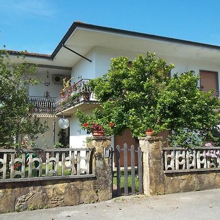 Appartamento Da Benito & Renza Lucca Cameră foto